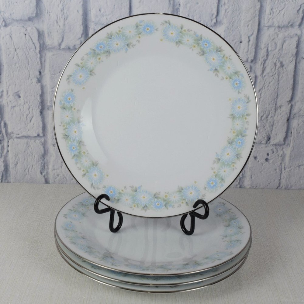 Noritake Blue Charm Flowers 4-Set Dinner Plates